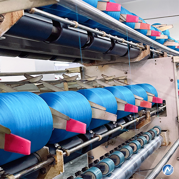 texit texta pro subtemine laneus polyester spandex fabricae ex Sinis